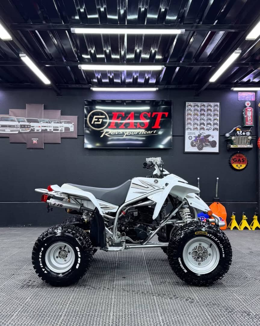 A lightweight and fun sport ATV powered by a 195cc 2-stroke engine, delivering quick acceleration and easy handling. Features a 6-speed manual transmission, oil injection system, and a durable, compact frame perfect for beginners and intermediate riders. Equipped with front suspension, rear mono-shock, and responsive brakes for smooth control on trails and open terrain. Reliable, easy to maintain, and fun to rideβthe Blaster 200 is perfect for everyday off-road adventures.
