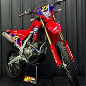 The 2023 Honda CRF250L is widely regarded as a "super smooth," reliable, and forgiving dual-sport motorcycle, ideal for both commuting and light off-road trail riding. While some riders note that the stock suspension feels soft or spongy, this contributes to a comfortable ride on rough terrain, avoiding harsh shocks to the rider