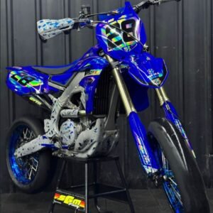 The 2024 Yamaha YZ250FX is a high-performance, cross-country racer based on the championship-winning YZ250F motocrosser, featuring a 250cc liquid-cooled DOHC 4-stroke engine, 6-speed wide-ratio transmission, and advanced EFI. It is designed for tight, technical terrain with specialized, fully adjustable KYB suspension, an 18-inch rear wheel, and a handlebar-mounted map switch for on-the-fly engine tuning via the Yamaha Power Tuner App